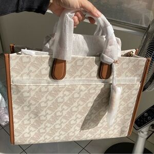 NEW Michael Kors Gigi Large Empire Signature Logo Tote Bag